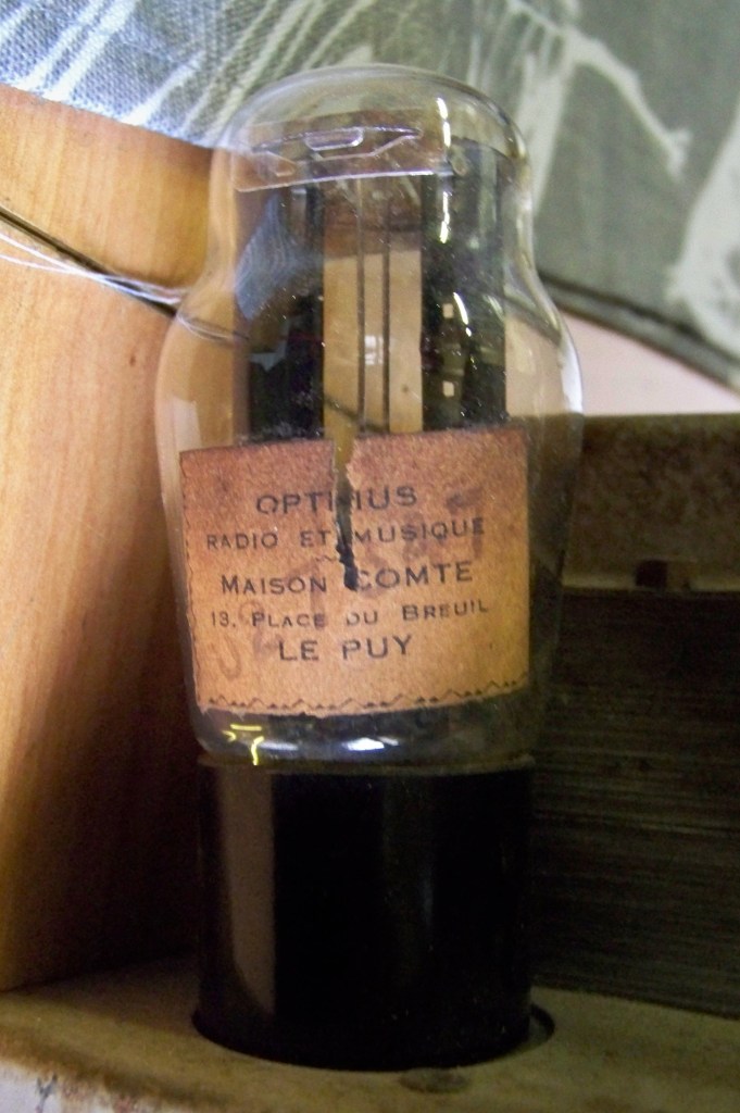 lampe maison comte radio le puy en velay