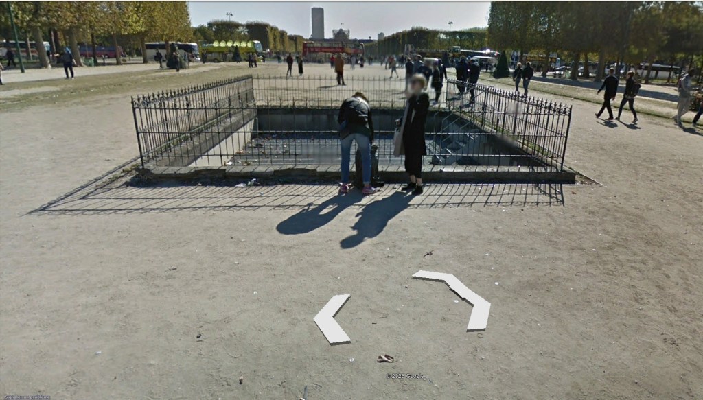 Cour intérieur du bunker vue sur Google Street View
