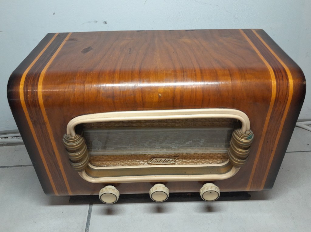 Lemouzy radio  type 516 