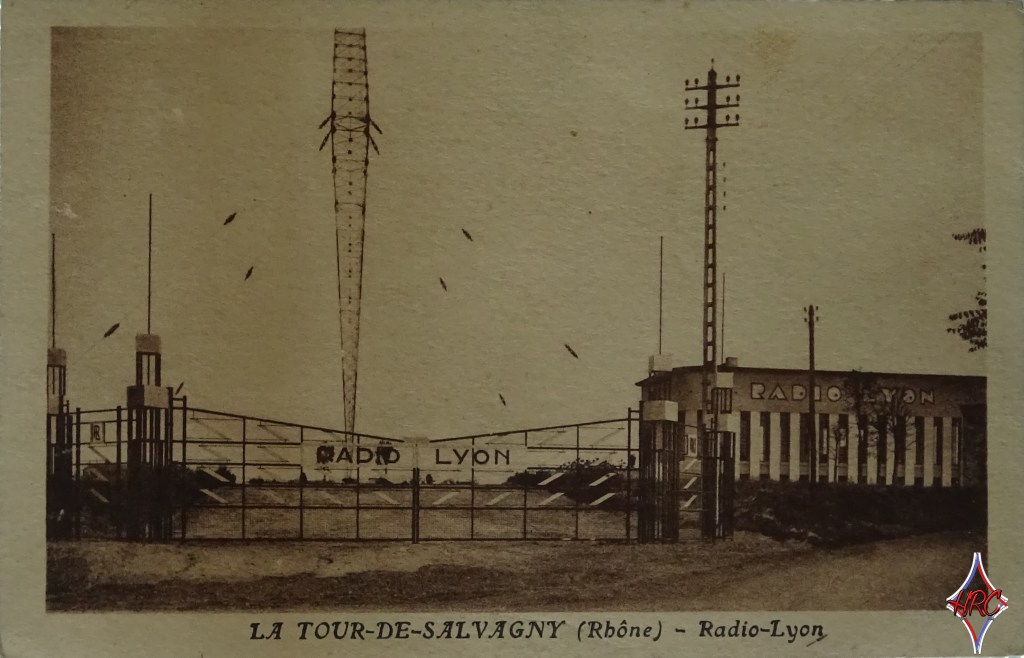 Carte postale la tour de Salvany Radio Lyon