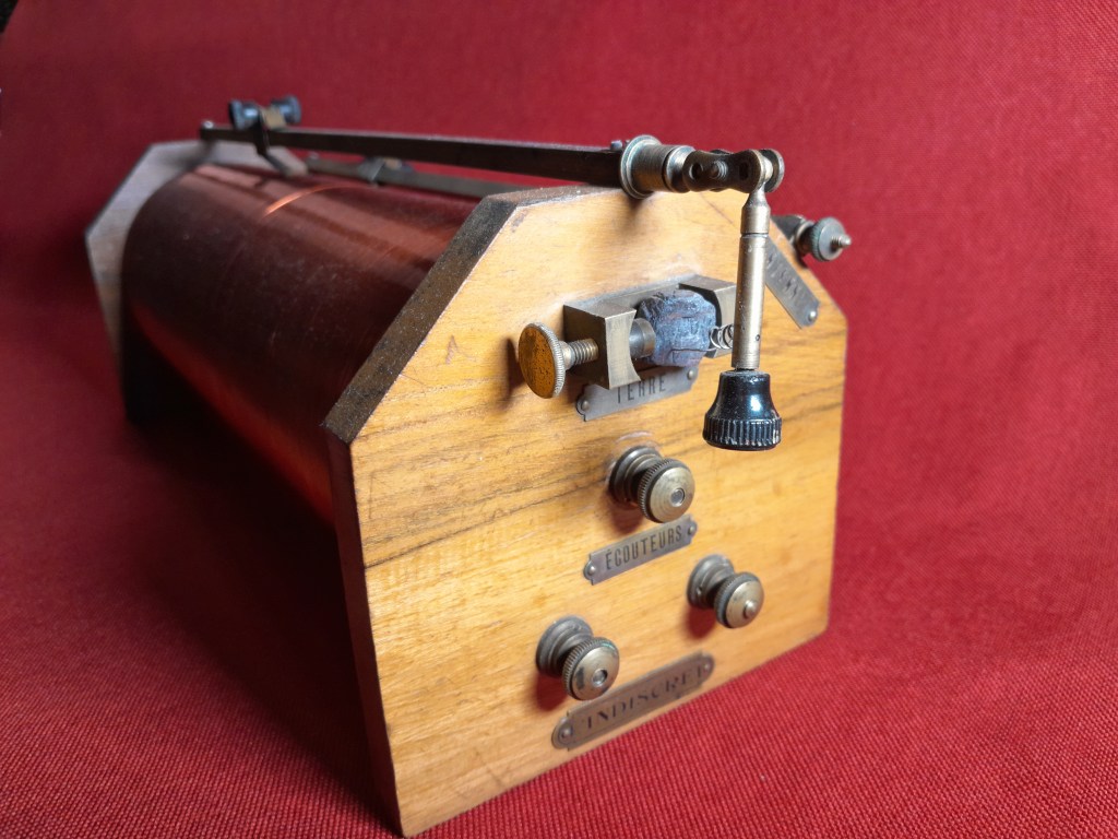 Récepteur à galène l'indiscret grand modèle