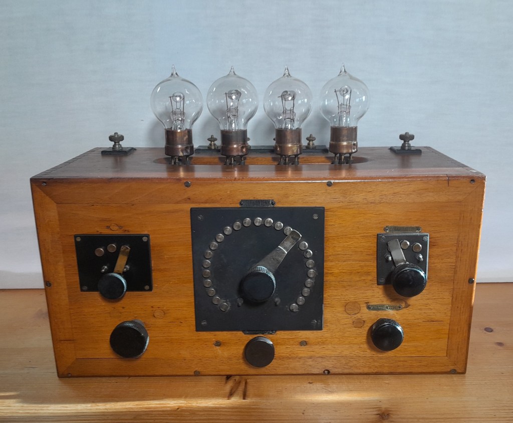 Récepteur Radio-industrie n°35 restauré